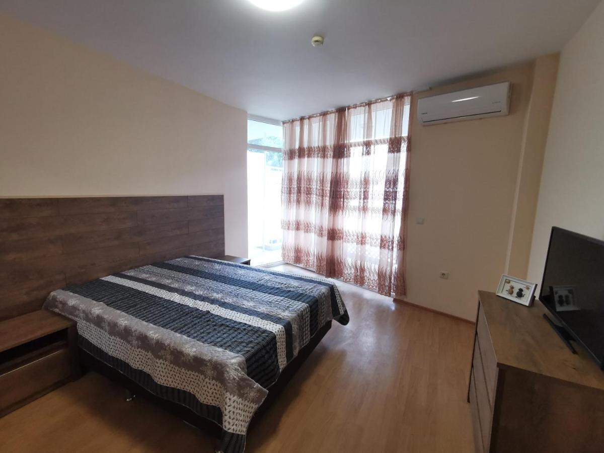 Appartement Къмпинг Градина - Апартамент С Две Спални В К-С Черноморска Звезда à TTchernomorets Extérieur photo